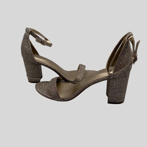 Bandolino 8M Glittery Gold Open Toe Heel Sandals Ankle Strap Buckle Closure - Picture 15 of 16